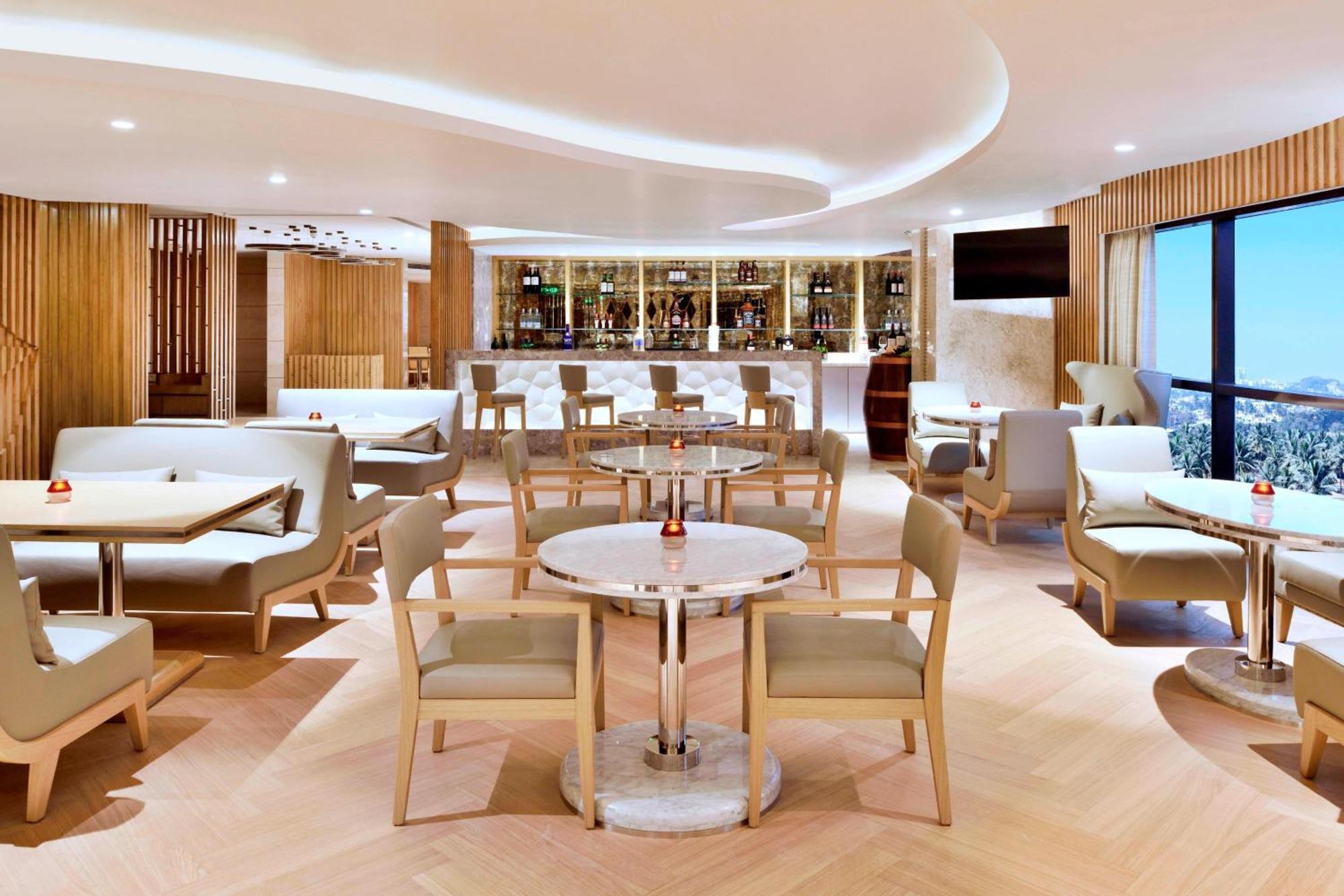 Courtyard By Marriott Bengaluru Hebbal Hotel Exterior photo